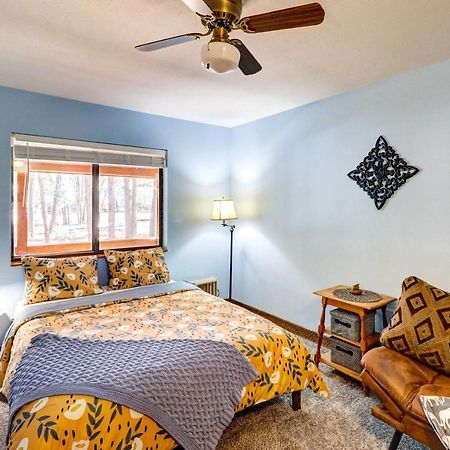 Lakeside Cabin Rental With Hot Tub - Close To Hiking Pinetop-Lakeside Bagian luar foto