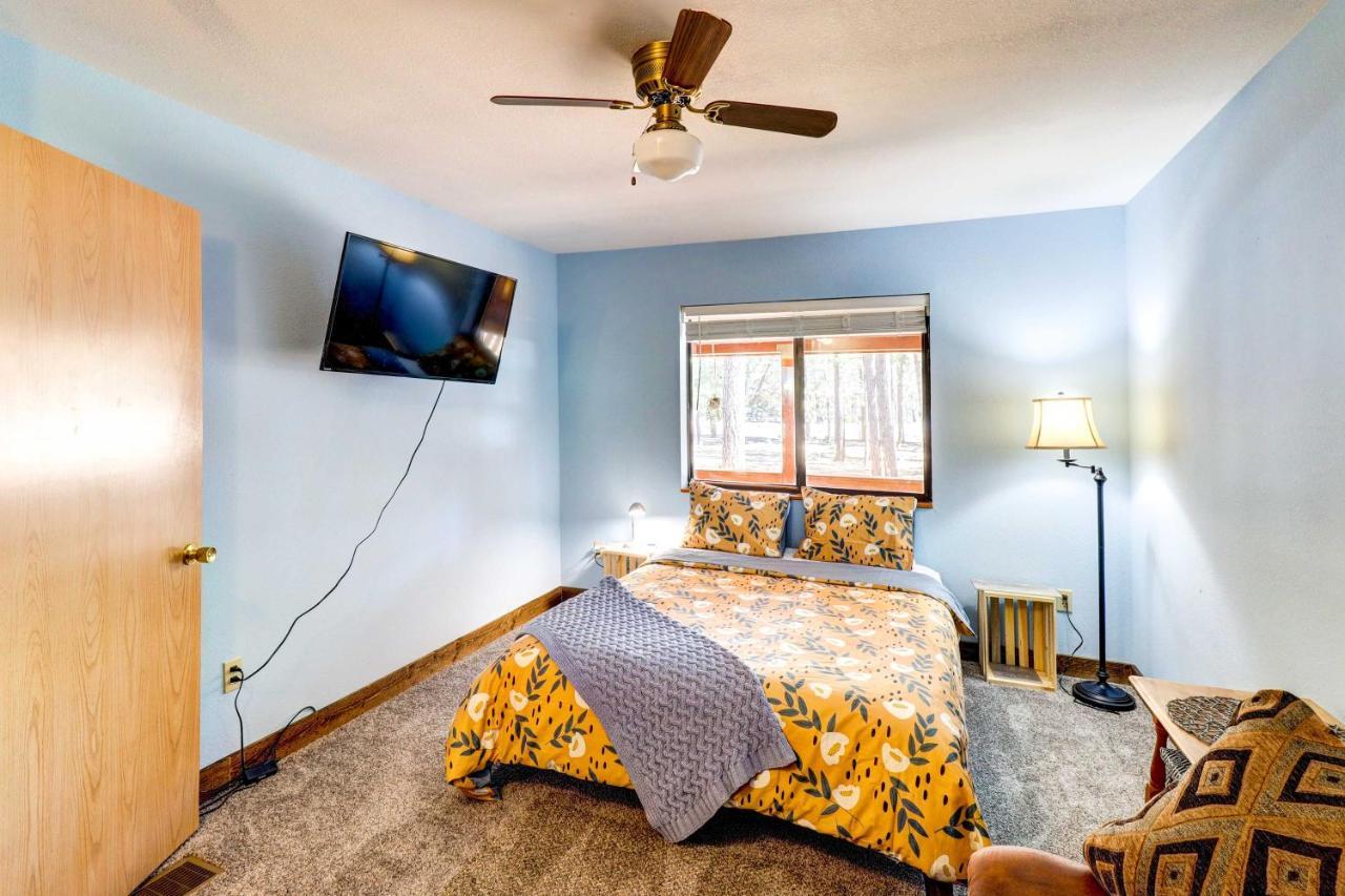 Lakeside Cabin Rental With Hot Tub - Close To Hiking Pinetop-Lakeside Bagian luar foto