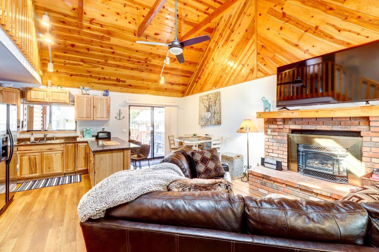 Lakeside Cabin Rental With Hot Tub - Close To Hiking Pinetop-Lakeside Bagian luar foto